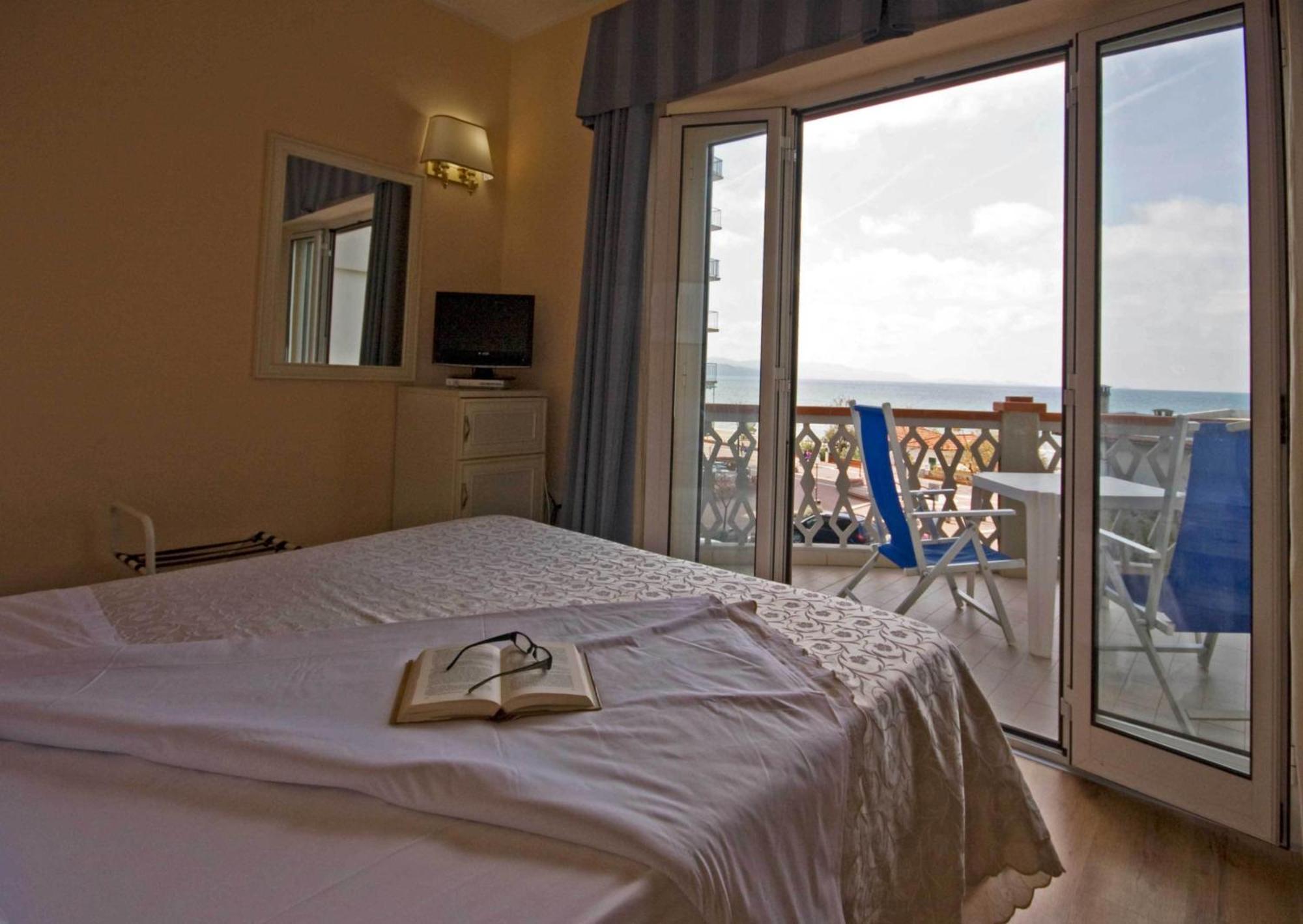 Hotel Ausonia Follonica Luaran gambar